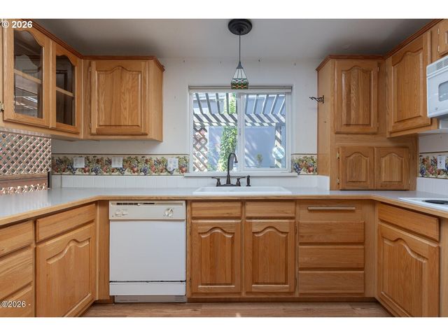 4625 Ne VOYAGE Ave, Lincoln City, OR 97367