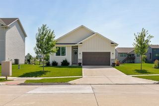 2845 SE Bluestem Drive, Waukee, IA 50263