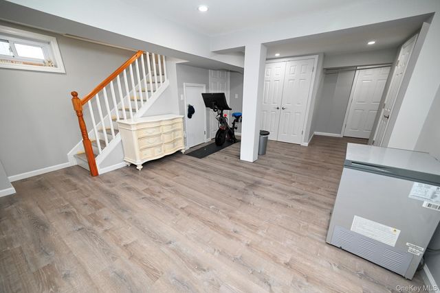 81 Irving Avenue, Floral Park, NY 11001