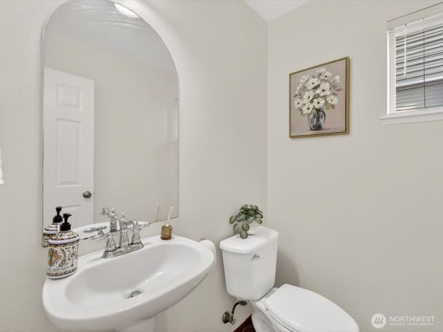 1716 250th Court SE, Sammamish, WA 98075