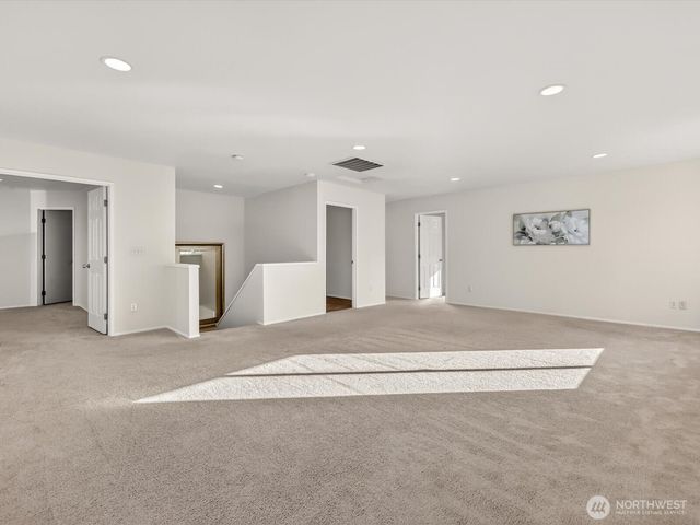 1716 250th Court SE, Sammamish, WA 98075