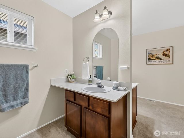 1716 250th Court SE, Sammamish, WA 98075