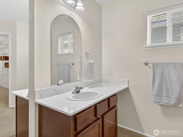 1716 250th Court SE, Sammamish, WA 98075