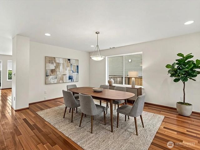 1716 250th Court SE, Sammamish, WA 98075