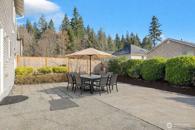 1716 250th Court SE, Sammamish, WA 98075