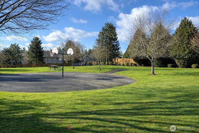 1716 250th Court SE, Sammamish, WA 98075