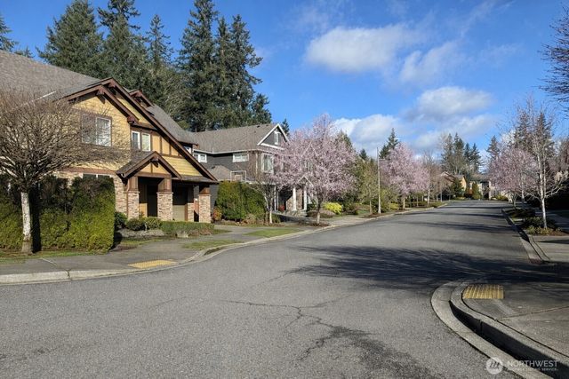 1716 250th Court SE, Sammamish, WA 98075