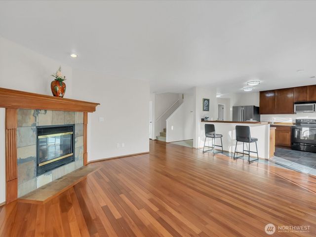 1716 250th Court SE, Sammamish, WA 98075