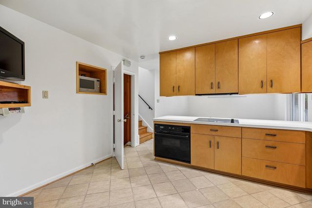 1002 N BELGRADE RD, Silver Spring, MD 20902