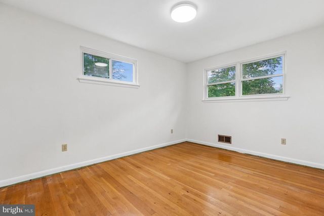 1002 N BELGRADE RD, Silver Spring, MD 20902