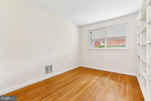 1002 N BELGRADE RD, Silver Spring, MD 20902
