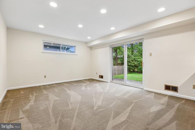1002 N BELGRADE RD, Silver Spring, MD 20902