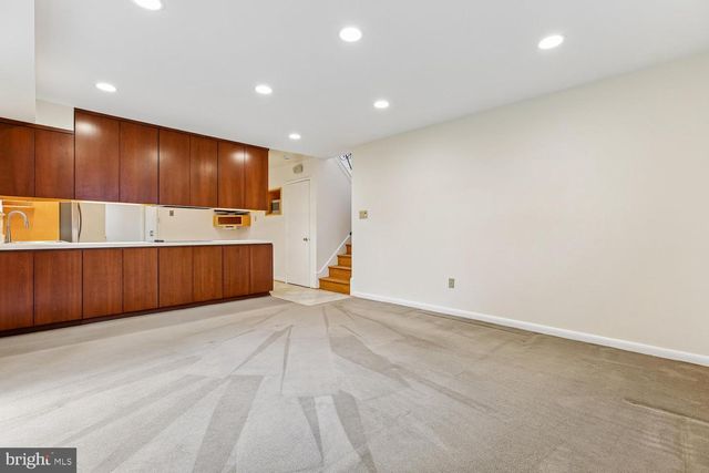 1002 N BELGRADE RD, Silver Spring, MD 20902