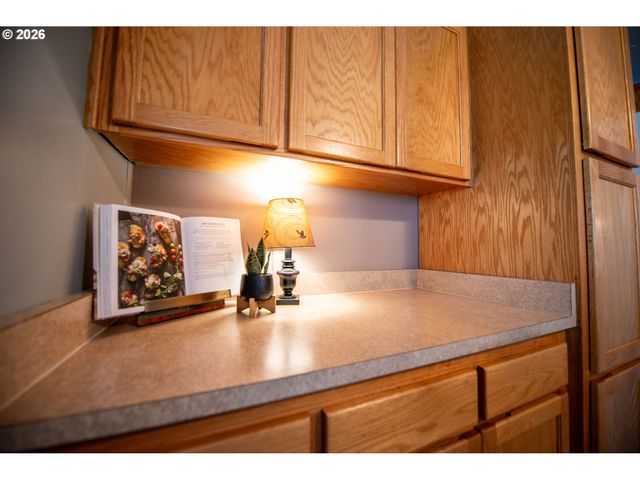 1475 GREEN ACRES Rd 121, Eugene, OR 97408
