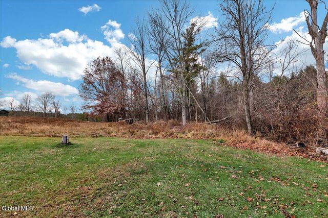 498 Hoags Corners Road, Nassau, NY 12123