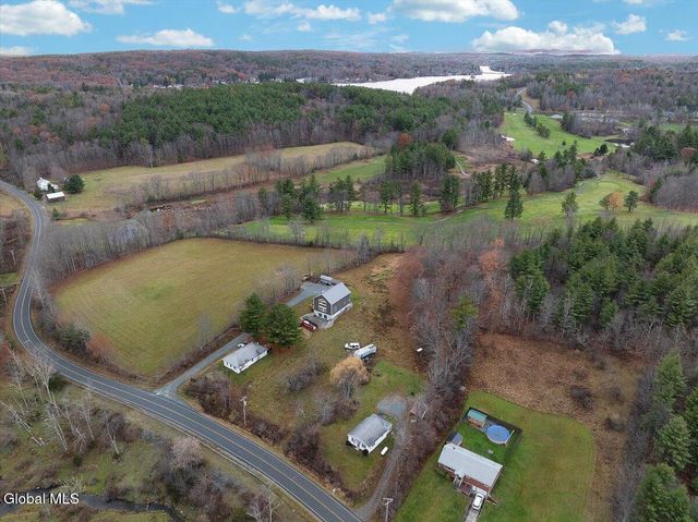498 Hoags Corners Road, Nassau, NY 12123