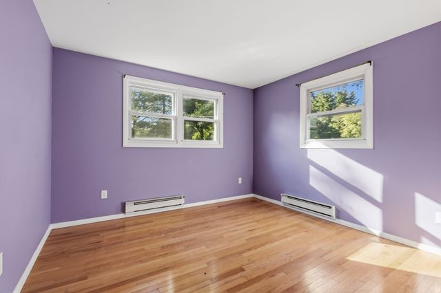19 Bassett Ave, Westport, MA 02790