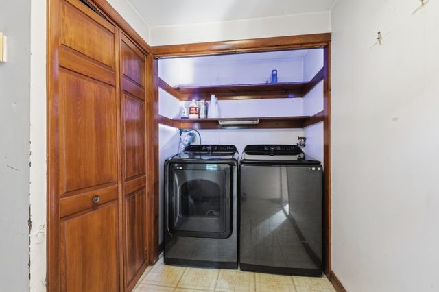 19 Bassett Ave, Westport, MA 02790