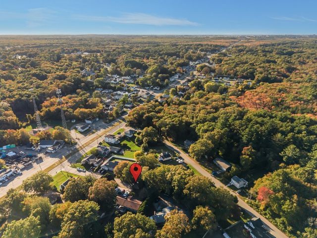 19 Bassett Ave, Westport, MA 02790