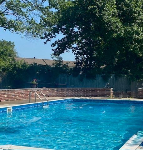 19 Bassett Ave, Westport, MA 02790