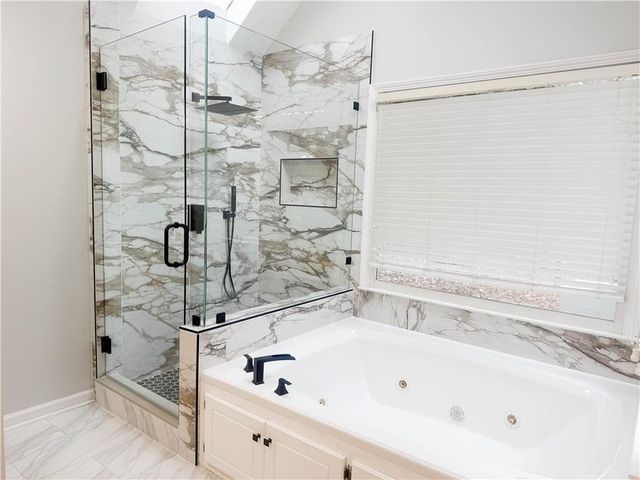 1095 Whitehead Road, Sugar Hill, GA 30518