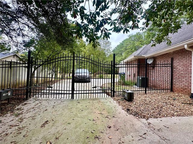 1095 Whitehead Road, Sugar Hill, GA 30518