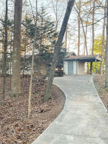 1095 Whitehead Road, Sugar Hill, GA 30518