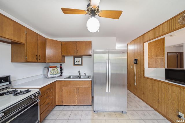 3802 W CREIGHTON Terrace, Peoria, IL 61615