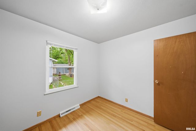 3802 W CREIGHTON Terrace, Peoria, IL 61615