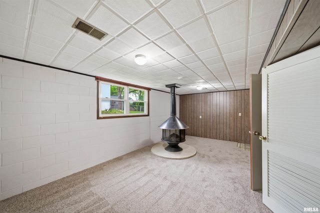 3802 W CREIGHTON Terrace, Peoria, IL 61615
