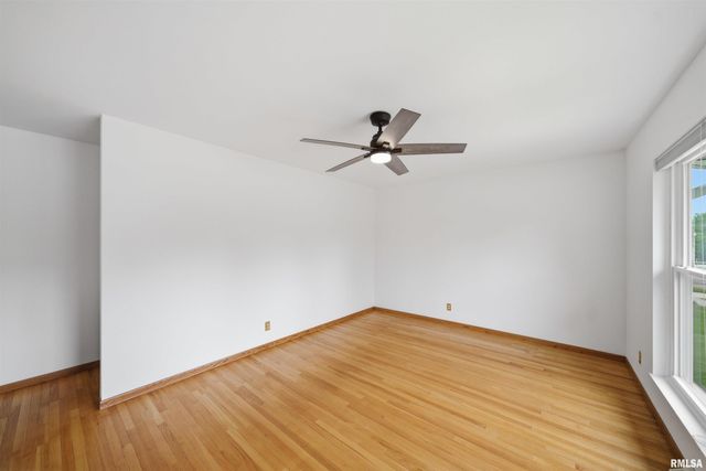 3802 W CREIGHTON Terrace, Peoria, IL 61615