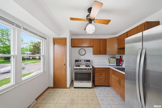 3802 W CREIGHTON Terrace, Peoria, IL 61615