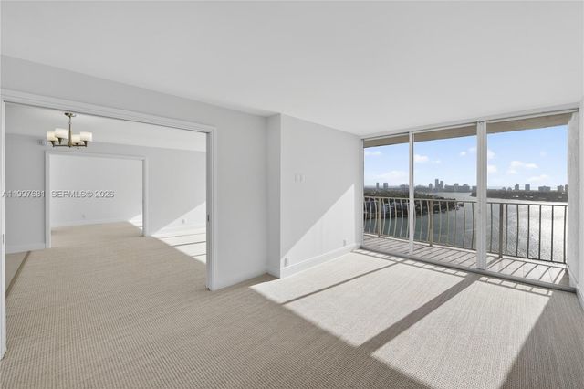 7601 E Treasure Dr 2319, North Bay Village, FL 33141