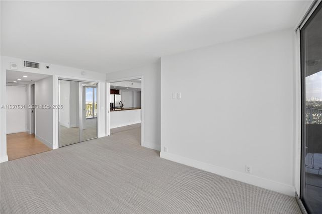 7601 E Treasure Dr 2319, North Bay Village, FL 33141