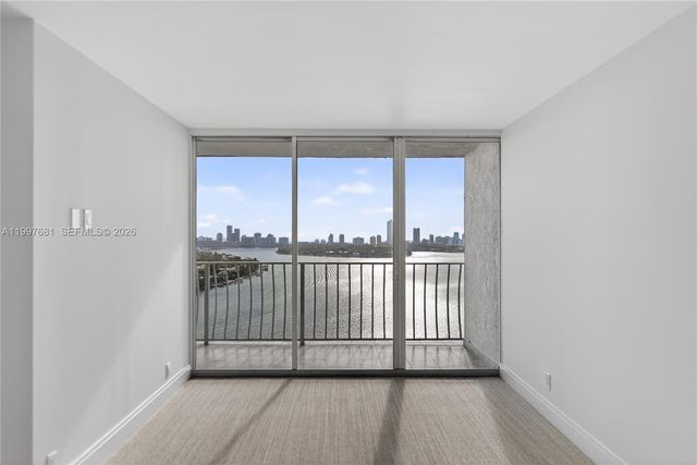 7601 E Treasure Dr 2319, North Bay Village, FL 33141