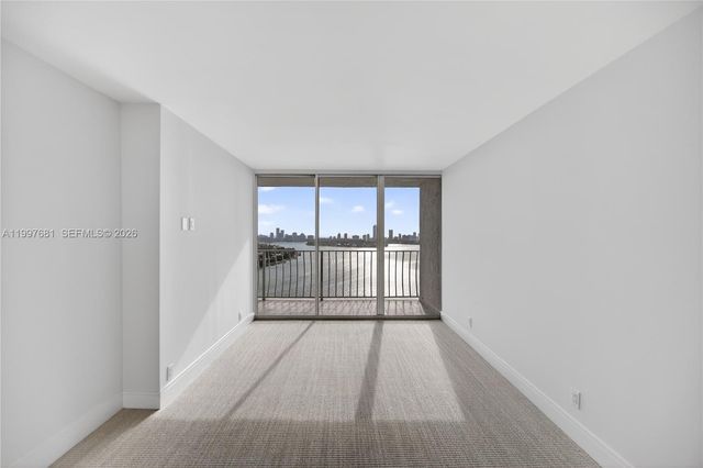 7601 E Treasure Dr 2319, North Bay Village, FL 33141