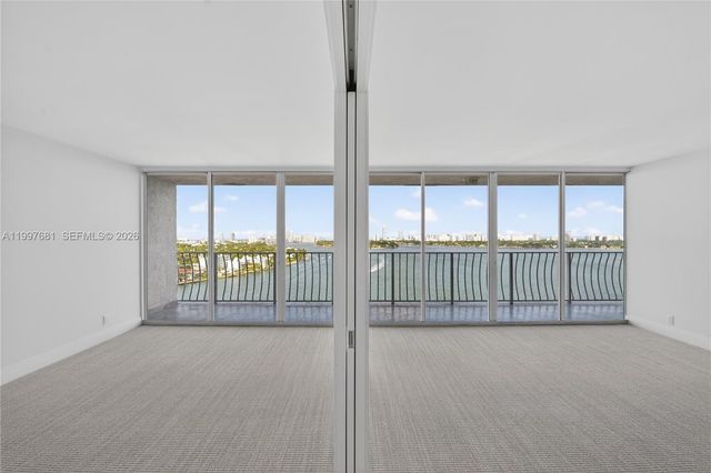 7601 E Treasure Dr 2319, North Bay Village, FL 33141