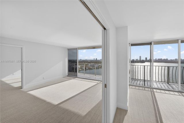 7601 E Treasure Dr 2319, North Bay Village, FL 33141