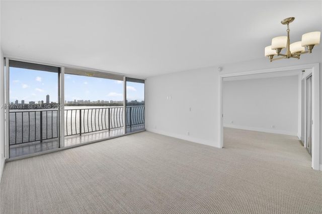 7601 E Treasure Dr 2319, North Bay Village, FL 33141