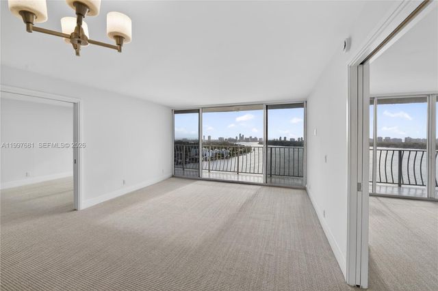 7601 E Treasure Dr 2319, North Bay Village, FL 33141