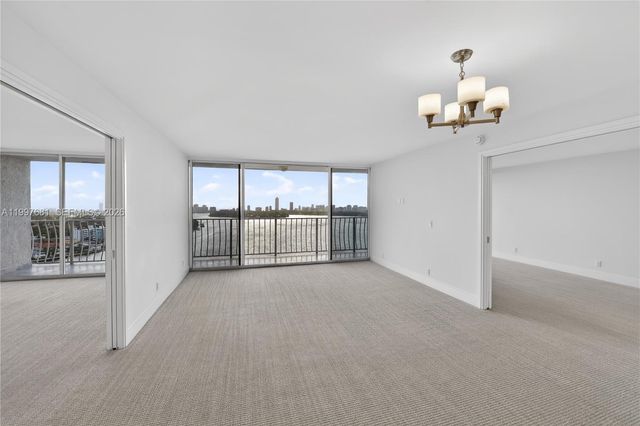 7601 E Treasure Dr 2319, North Bay Village, FL 33141