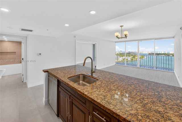 7601 E Treasure Dr 2319, North Bay Village, FL 33141