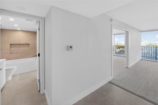 7601 E Treasure Dr 2319, North Bay Village, FL 33141