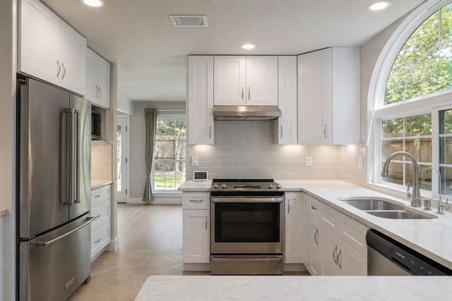 11402 Chessington DR, Austin, TX 78750