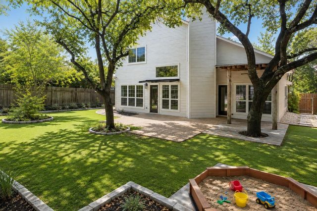 11402 Chessington DR, Austin, TX 78750