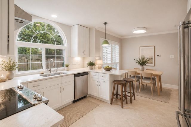 11402 Chessington DR, Austin, TX 78750