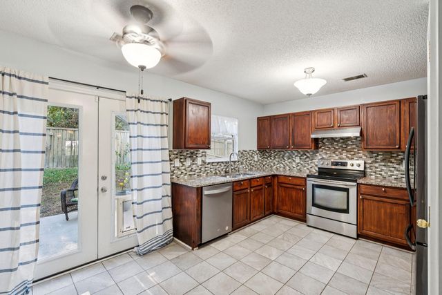 68 Creek Bend Drive, Summerville, SC 29485