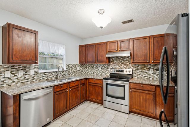 68 Creek Bend Drive, Summerville, SC 29485