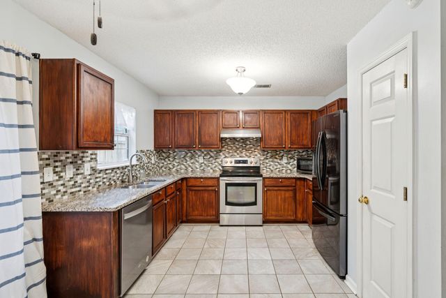 68 Creek Bend Drive, Summerville, SC 29485