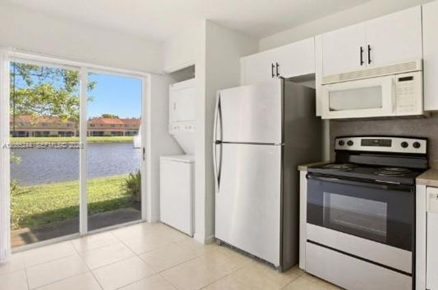 3490 Briar Bay Boulevard 104, West Palm Beach, FL 33411